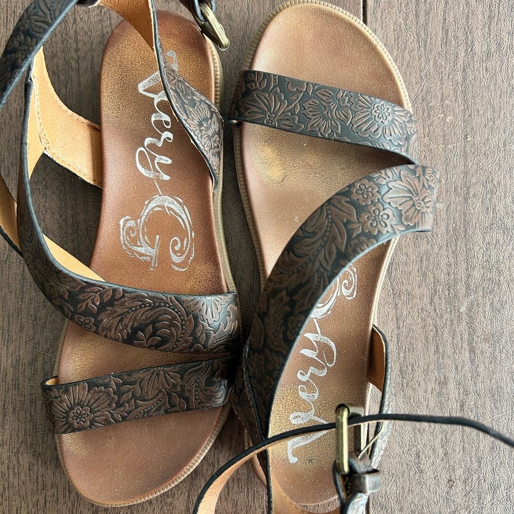 Avery Brown Floral Sandals